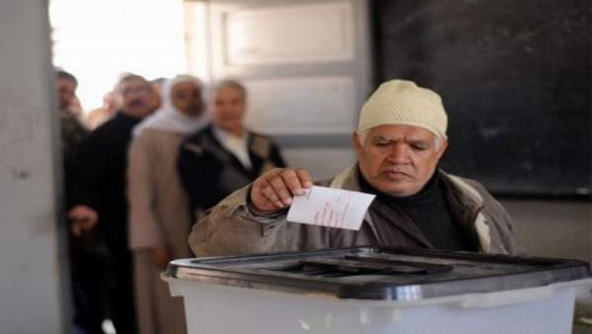 رافضون للدستور:صوتنا بـنعم من أجل الاستقرار
